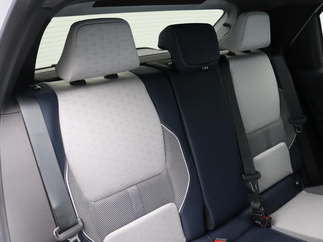 Renault 5 comfort range Roland-Garros 52 kWh | Harman kardon | Active driver assist | Blind spot warning |