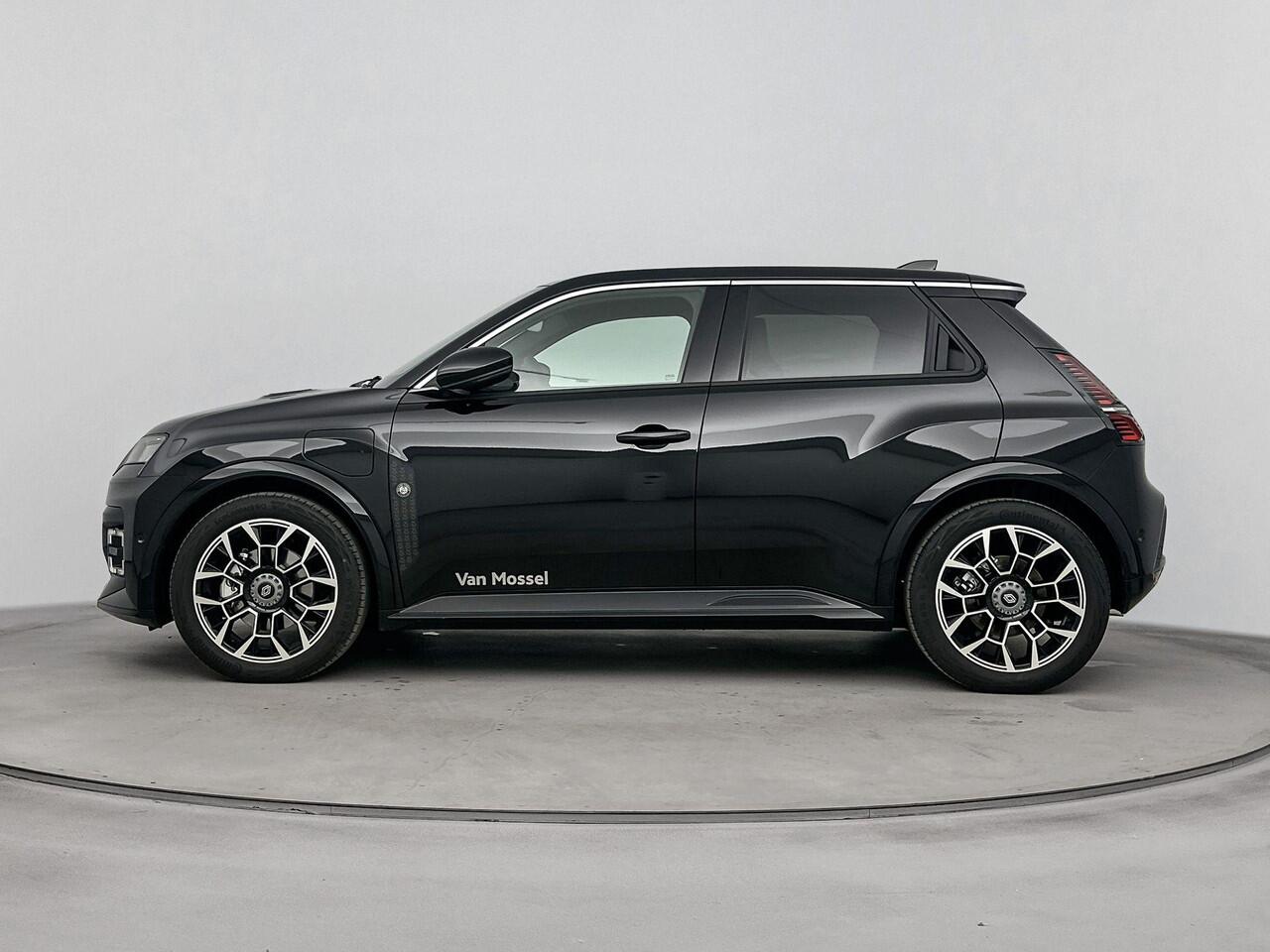 Renault 5 comfort range Roland-Garros 150Pk 52 kWh | Google Navigatie | Apple & Android Carplay | Climate Control | Parkeersensoren Voor & Achter | Achteruitrijcamera | Harman Kardon Geluidsysteem | Adaptieve Cruise Control