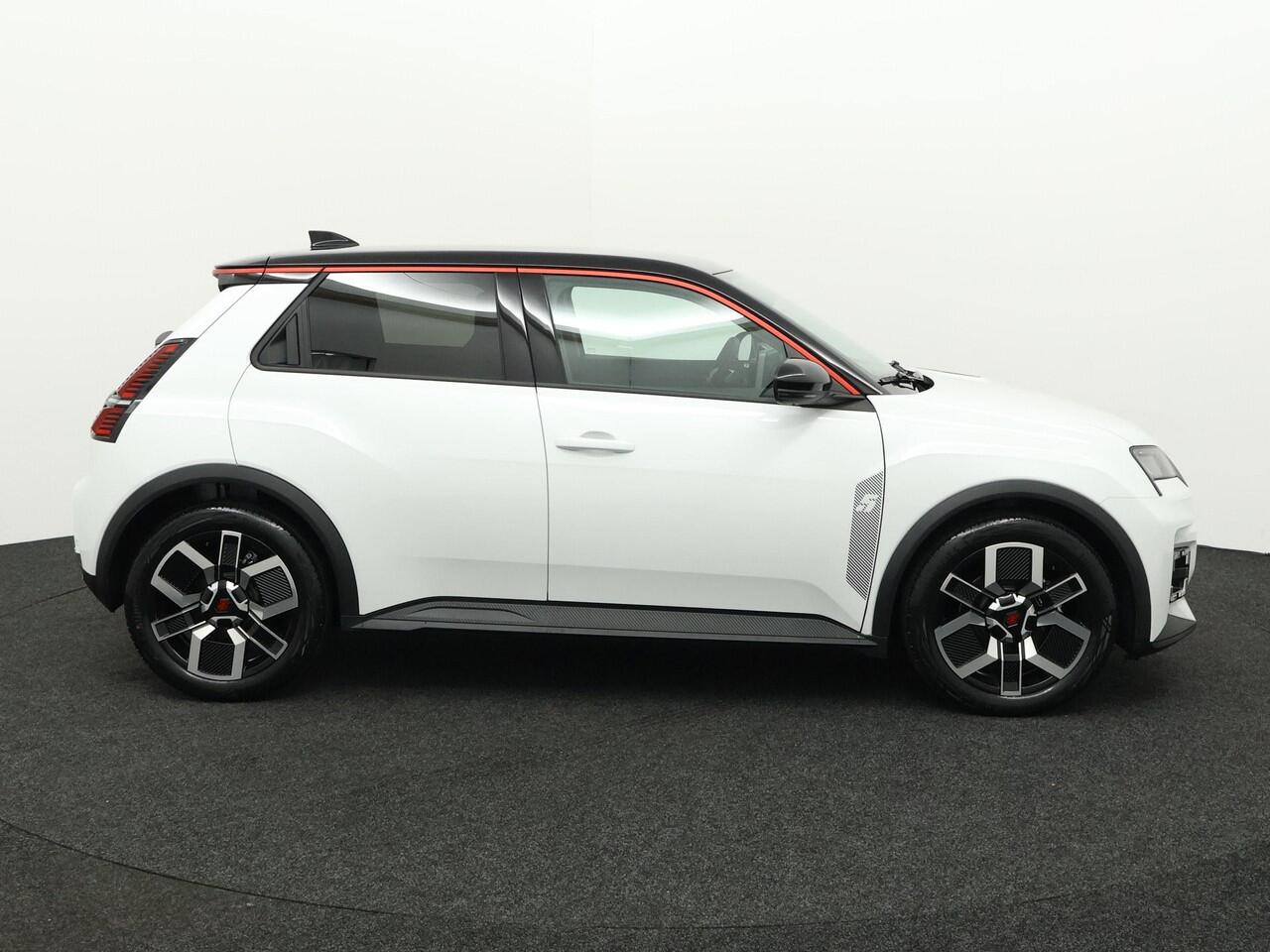 Renault 5 comfort range techno 52 kWh CLIMATE CONTROL / PARKEERSENSOREN + CAMERA / NAVIGATIE incl. APPLE & ANDROID CARPLAY