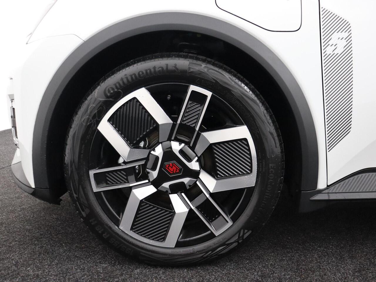 Renault 5 comfort range techno 52 kWh CLIMATE CONTROL / PARKEERSENSOREN + CAMERA / NAVIGATIE incl. APPLE & ANDROID CARPLAY