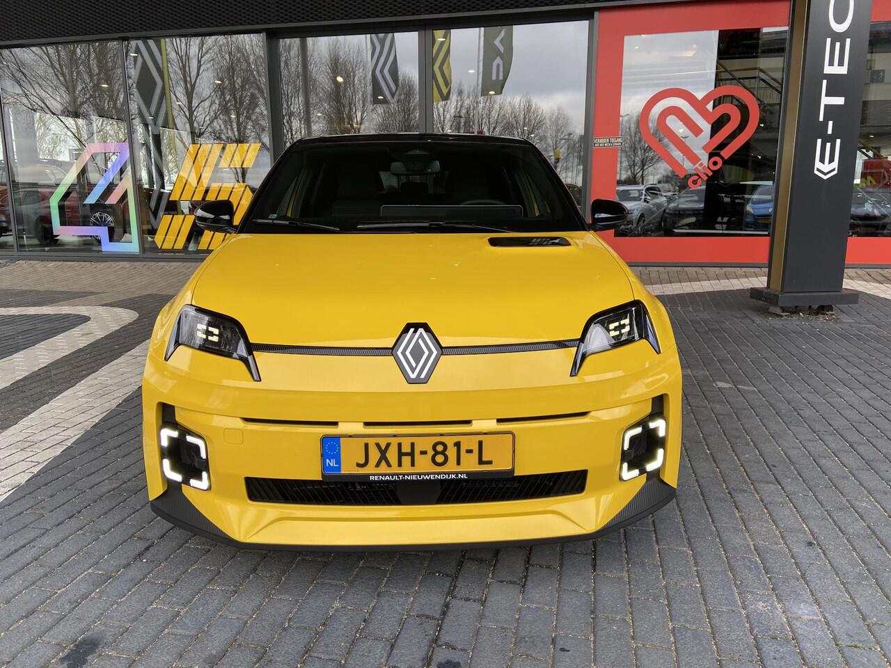 Renault 5 comfort range techno 52 kWh / 410 WLTP / 150PK / DEMO / PACK WINTER / ALL WEATHER BANDEN / 18" INCH CHRONO VELGEN /