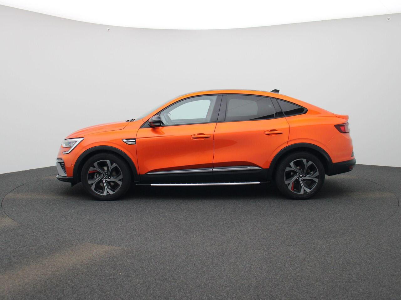 Renault Arkana 1.6 E-Tech Hybrid 145 R.S. Line | Adaptieve Cruise Control incl. Stuurhulp | BOSE Premium Sound | Lederen Bekleding | Stoel- & Stuurwielverwarming | Camera | Blind Spot Warning | PDC Rondom | Elektrisch Verstelbare Stoelen | Keyless | Apple Carplay & And