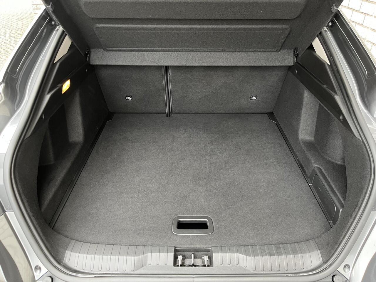 Renault Arkana 1.6 E-Tech Hybrid 145 Intens | Afneembare trekhaak | Achteruitrijcamera | Apple CarPlay / Android Auto | Navigatie |