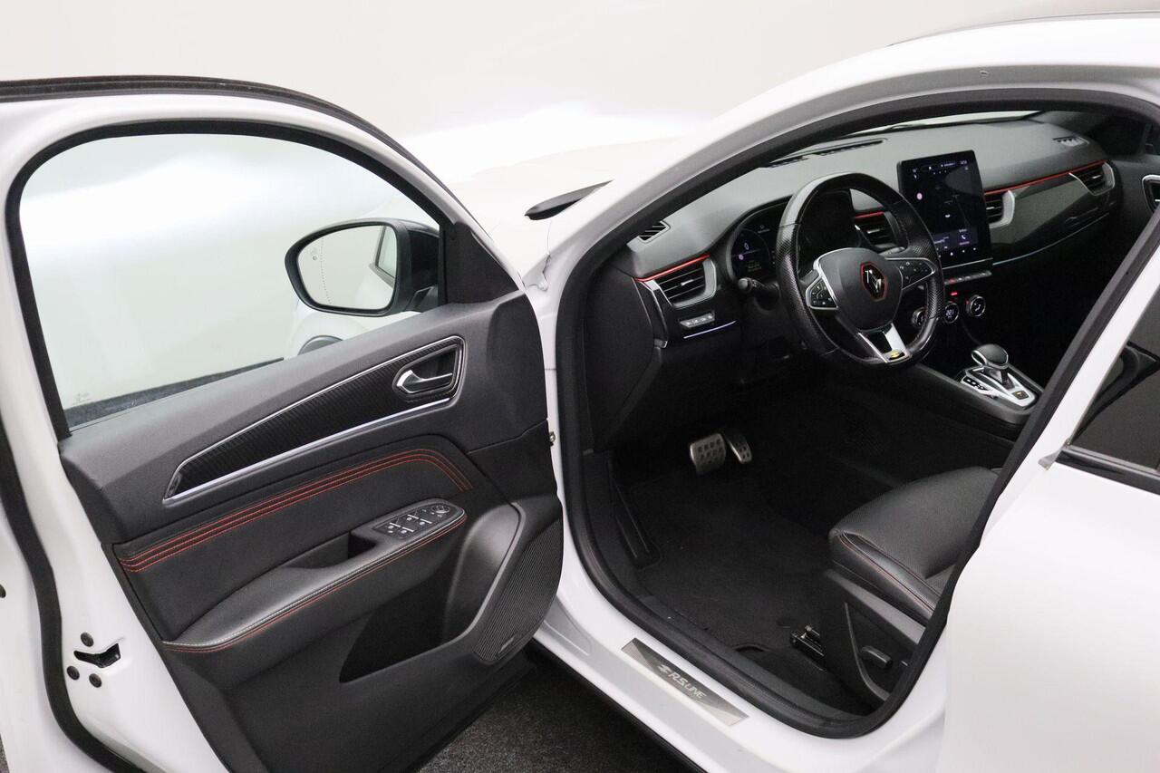 Renault Arkana 1.6 E-Tech Hybrid 145 R.S. Line 2021 | Navigatie | Cruise Control Adaptief | Verwarmde Voorstoelen | Bose Audio | Draadloze Telefoon Lader | Achteruitrij Camera | 2 Sleutels | NAP
