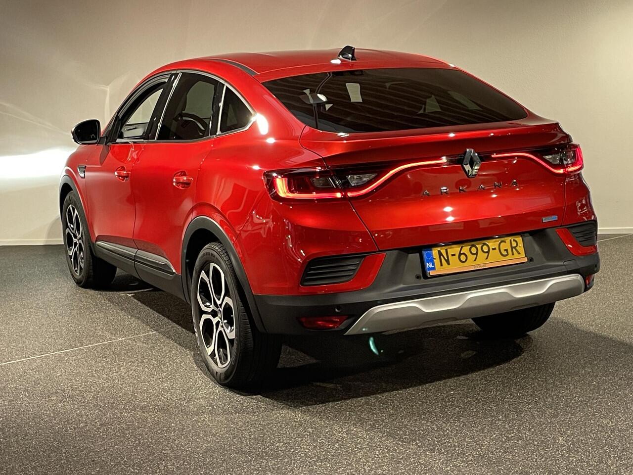 Renault Arkana 1.6 E-Tech Hybrid 145 Intens | Stoelverwarming | Navigatie | Achteruitrijcamera | Apple CarPlay / Android Auto |