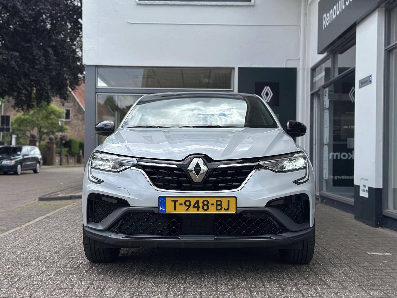Renault Arkana E-Tech Hybrid 145 R.S. Line | Noir dak | Reservewiel | Sportieve R.S Line uitvoering |