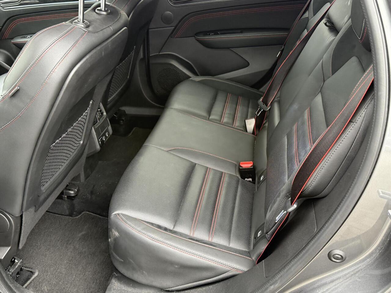 Renault Arkana 1.6 E-Tech Hybrid 145 R.S. Line (Hoge instap) Camera | BOSE | Navigatie | Allseason | Winterpack | Dealer Onderhouden