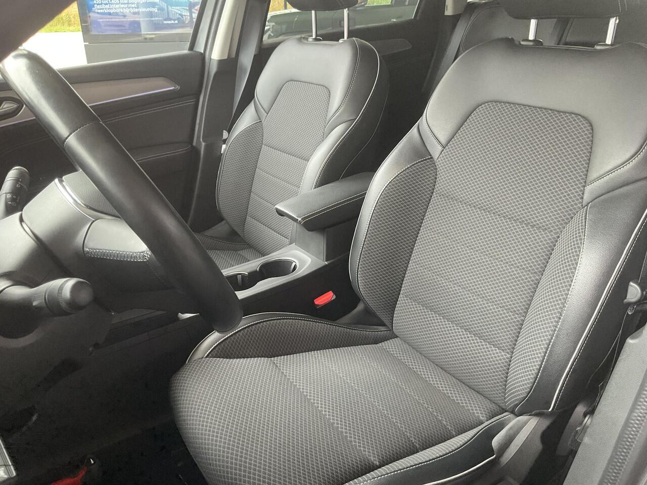 Renault Arkana 1.6 E-Tech Hybrid 145 Intens AUTOMAAT / PARKEERSENSOREN + CAMERA / LICHTMETAAL / CLIMATE CONTROL / ADAPTIEVE CRUISE CONTROL / DEALER ONDERHOUDEN!!