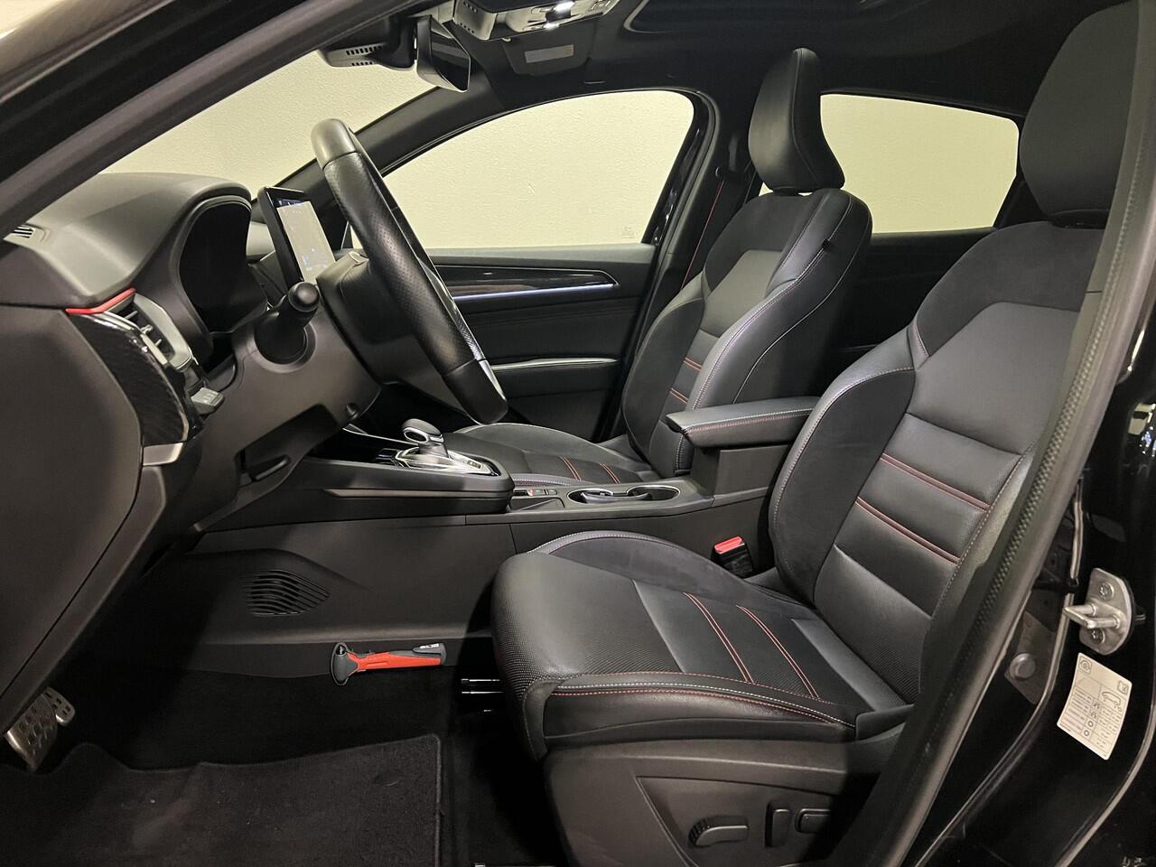 Renault Arkana 1.6 E-Tech Hybrid 145 R.S. Line | Open dak | Achteruitrijcamera | Stoelverwarming |