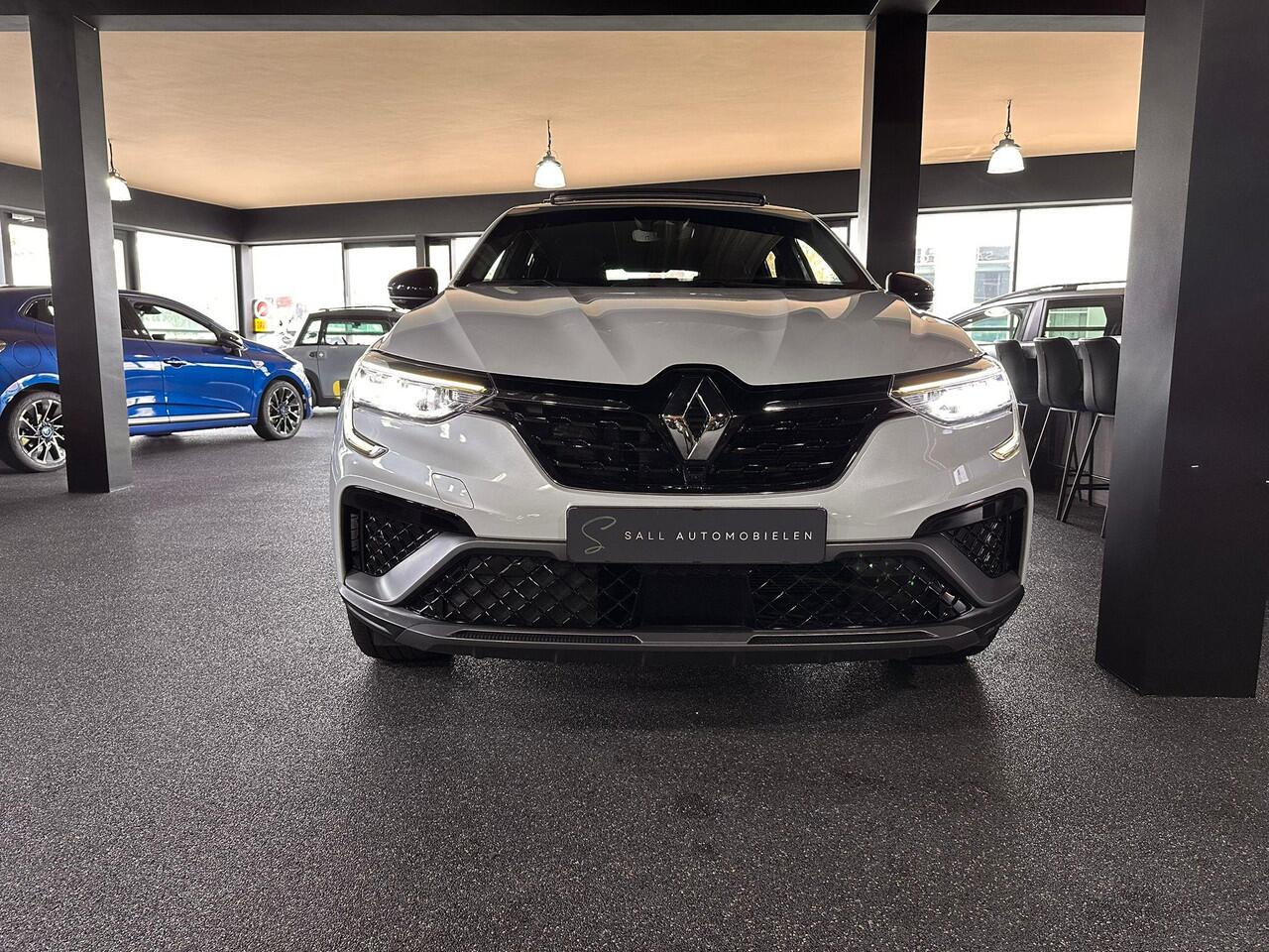 Renault Arkana 1.6 E-Tech Hybrid 145 R.S. Line RS/Pano/360/Navi