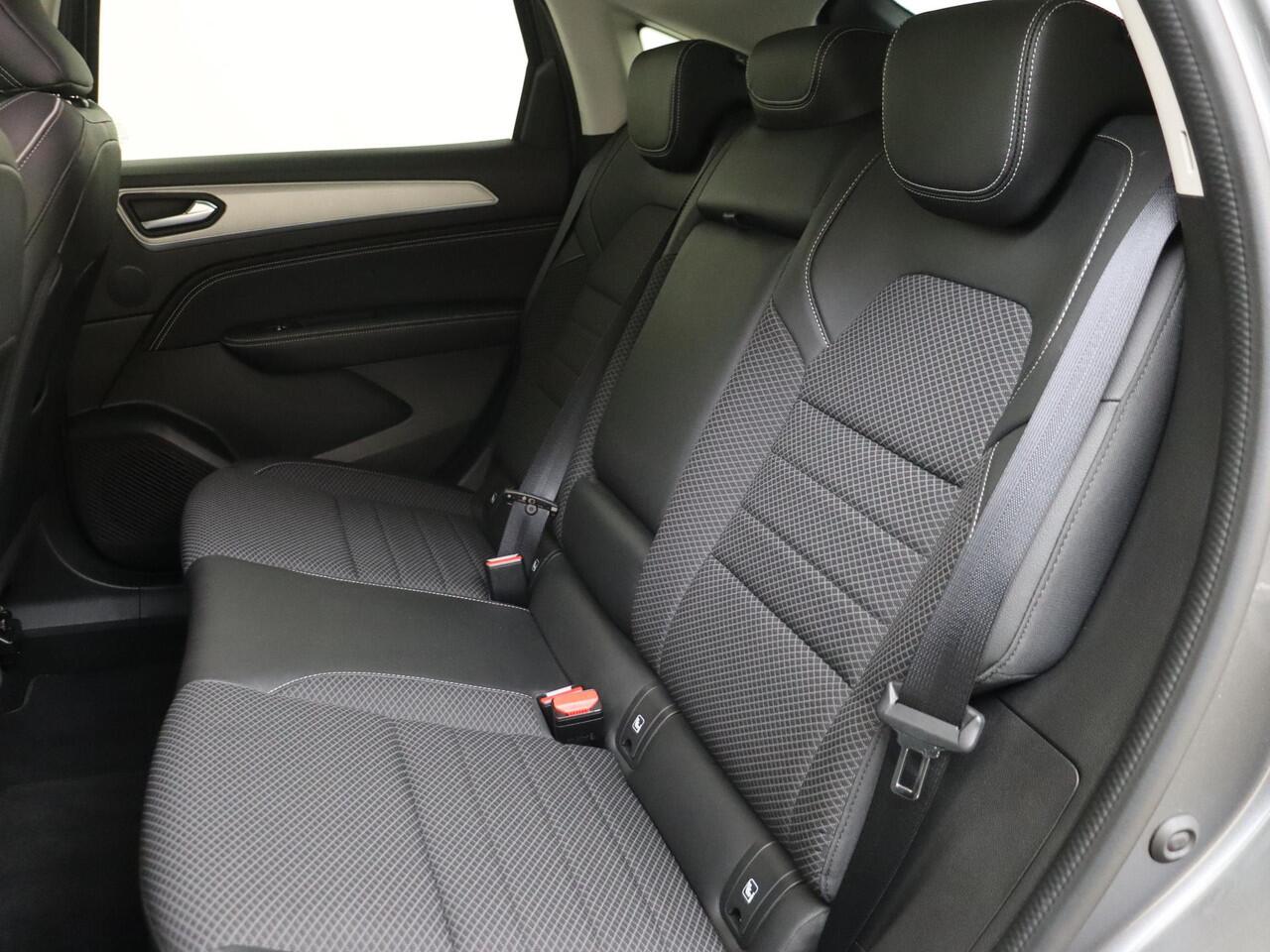 Renault Arkana 1.6 E-Tech Hybrid 145 Intens 1e Eig. / Trekhaak / 18" / R Link Navigatie / Camera