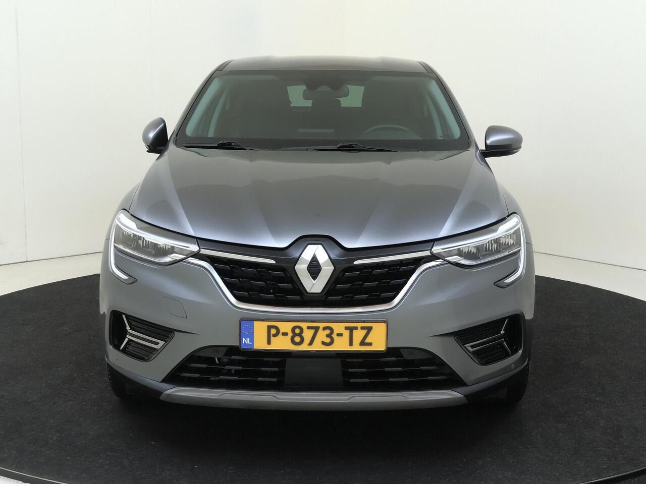 Renault Arkana 1.6 E-Tech Hybrid 145 Intens 1e Eig. / Trekhaak / 18" / R Link Navigatie / Camera