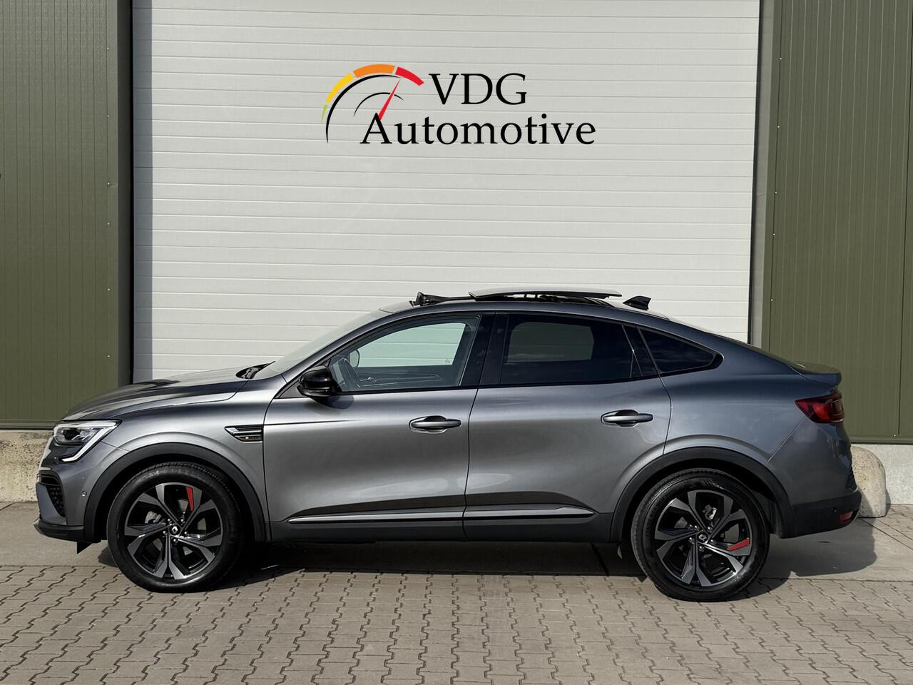 Renault Arkana 1.6 E-Tech Hybrid 145 R.S. Line / Pano / Clima / 360 Camera / Parkeer Assistent / stuur en stoel verwarming / Adaptive Cruise / Navi