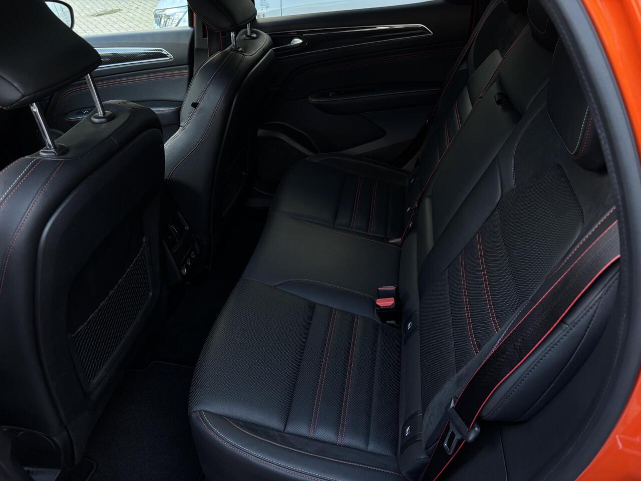 Renault Arkana E-Tech Hybrid 145 R.S. Line | AUTOMAAT | PANODAK | STUUR+STOELVERWARMING | CAMERA ACHTER | ELEK. STOELEN+RAMEN | TREKHAAK | APPLE CARPLAY | ANDROID AUTO |