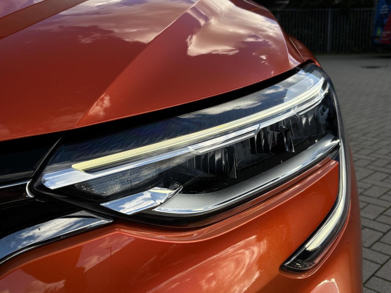 Renault Arkana E-Tech Hybrid 145 R.S. Line | AUTOMAAT | PANODAK | STUUR+STOELVERWARMING | CAMERA ACHTER | ELEK. STOELEN+RAMEN | TREKHAAK | APPLE CARPLAY | ANDROID AUTO |