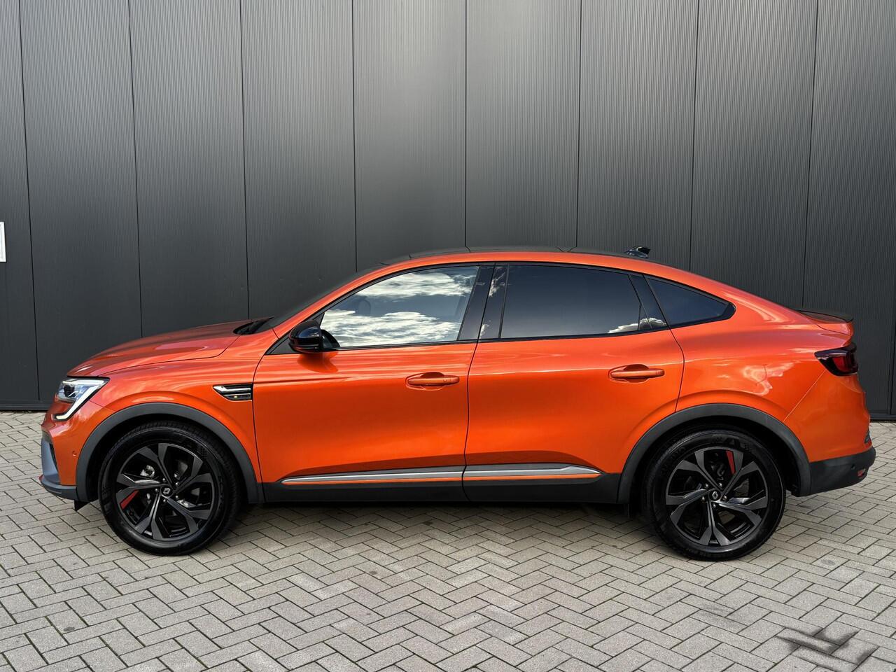 Renault Arkana E-Tech Hybrid 145 R.S. Line | AUTOMAAT | PANODAK | STUUR+STOELVERWARMING | CAMERA ACHTER | ELEK. STOELEN+RAMEN | TREKHAAK | APPLE CARPLAY | ANDROID AUTO |