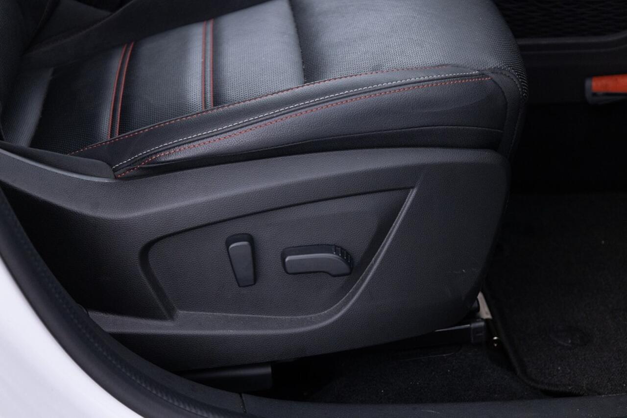 Renault Arkana 1.6 E-Tech Hybrid 145 R.S. Line | LEDER ? 1e Eigenaar