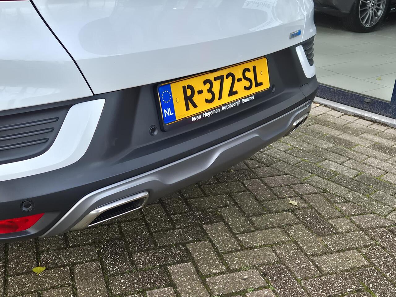 Renault Arkana 1.6 E-Tech Hybrid 145 R.S. Line | Climate Control | Leer | LM Velgen | PDC + camera | Navigatie |