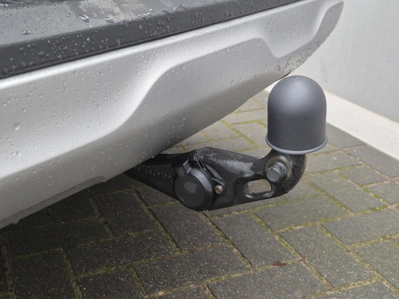 Renault Arkana 1.3 TCe 140 Intens Automaat / Trekhaak / Dealer onderhouden / Adaptief CC / Stuur-en Stoelverwarming / Keyless Entry/Start / Achteruitrijcamera / Climate control / Apple CArplay Android Auto /