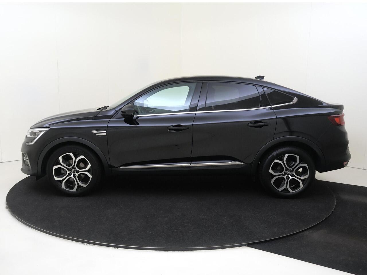 Renault Arkana 1.6 145Pk E-Tech Intens | Navigatie | Apple & Android Carplay | Climate Control | Adaptieve Cruise Control | Parkeersensoren Voor en Achter | Privacy Glass | Keyless Entry | Licht & Regensensor |