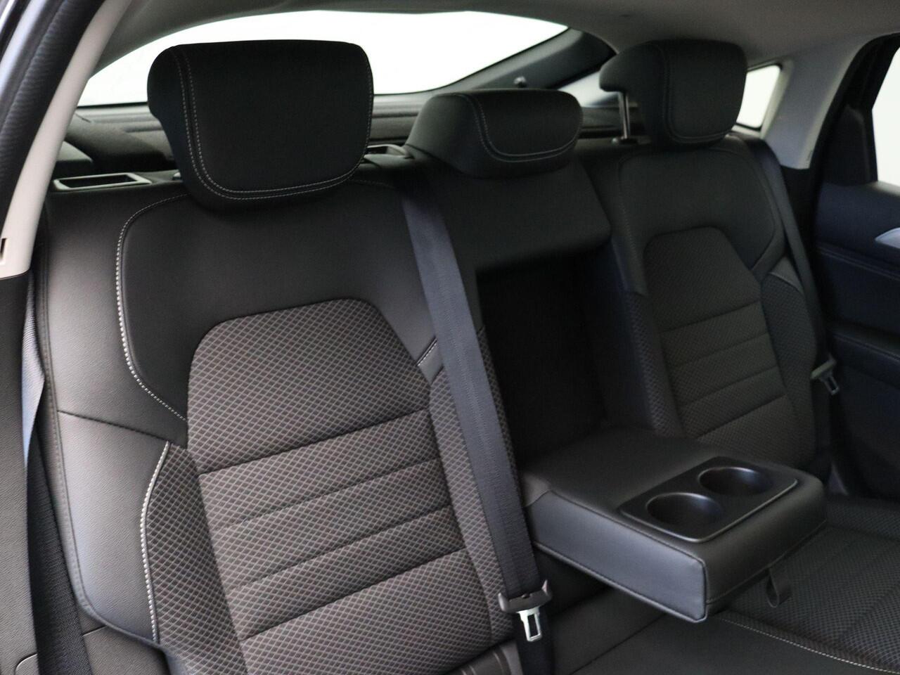 Renault Arkana 1.6 E-Tech Hybrid 145 Intens | Groot scherm | Digitale cockpit | Adaptieve cruise control | Climate control | Achteruitrijcamera |