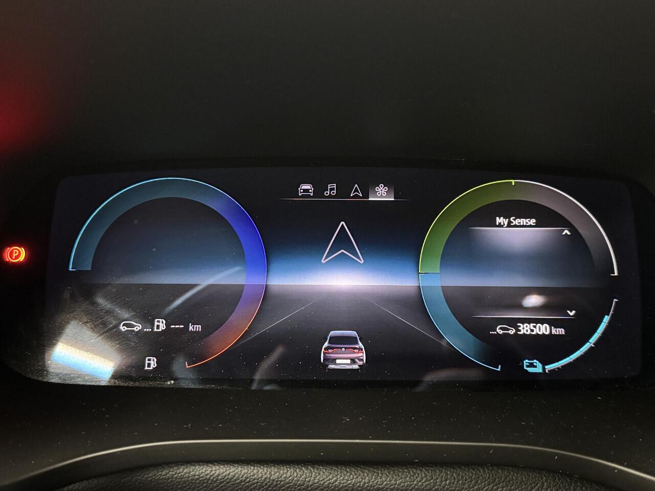 Renault Arkana 1.6 E-Tech Hybrid 145 Intens | Navigatie | Achteruitrijcamera | Trekhaak | Cruise Control Adaptief | Stoel + Stuurverwarming |