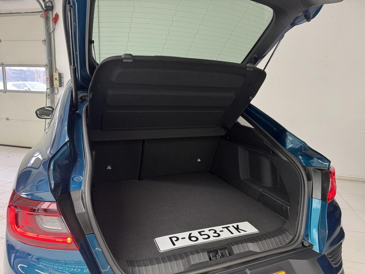 Renault Arkana 1.6 E-Tech Hybrid 145 Intens | Navigatie | Achteruitrijcamera | Trekhaak | Cruise Control Adaptief | Stoel + Stuurverwarming |