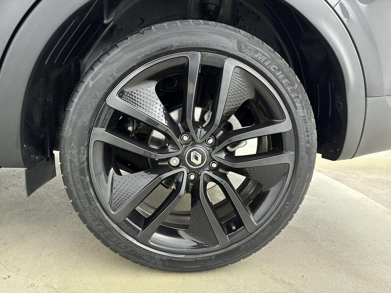 Renault Arkana 1.6 E-Tech Hybrid 145 Intens | Achteruitrijcamera | Adaptive Cruise Control | Blind Spot Warning | Half-Leder | Keyless