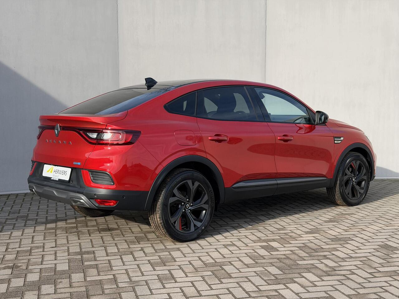 Renault Arkana 1.6 E-Tech Hybrid 145 R.S. Line / Adaptieve Cruise / Lederen Bekleding / 100 % Onderhouden / Camera / Stoel & Stuur Verwarming / Elektr. Stoelen / Dodehoek Detectie / Apple Carplay & Android Auto /