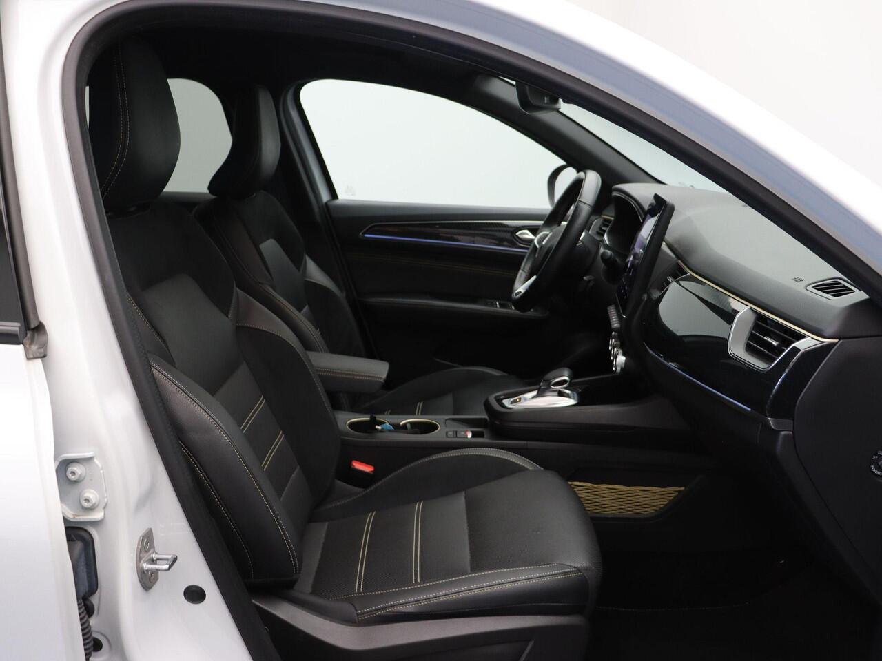 Renault Arkana 1.6 E-Tech hybrid 145 E-Tech engineered | Bose Premium Audio | Adaptive Cruise | Stoel en Stuurwiel verwarming |