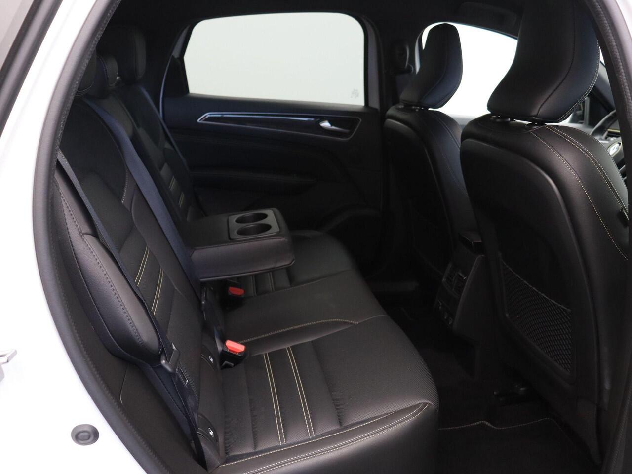 Renault Arkana 1.6 E-Tech hybrid 145 E-Tech engineered | Bose Premium Audio | Adaptive Cruise | Stoel en Stuurwiel verwarming |