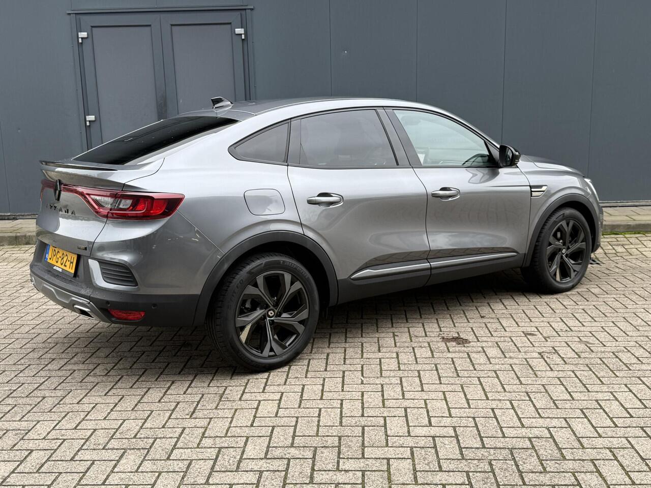 Renault Arkana 1.6 E-Tech Engineered full hybrid 145 Automaat / Pack Solid / Pack Advanced Driving / Stuur-, en Stoelverwarming / Achteruitrijcamera / Keyless Entry/Start / Adaptief CC / Apple Carplay Android Auto / Elektrisch voorstoelen /