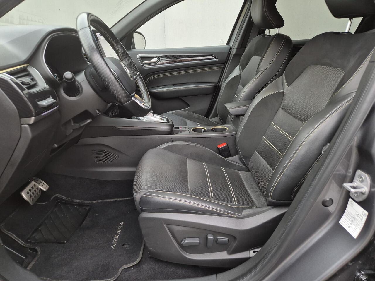 Renault Arkana 1.6 E-Tech Engineered full hybrid 145 Automaat / Pack Solid / Pack Advanced Driving / Stuur-, en Stoelverwarming / Achteruitrijcamera / Keyless Entry/Start / Adaptief CC / Apple Carplay Android Auto / Elektrisch voorstoelen /