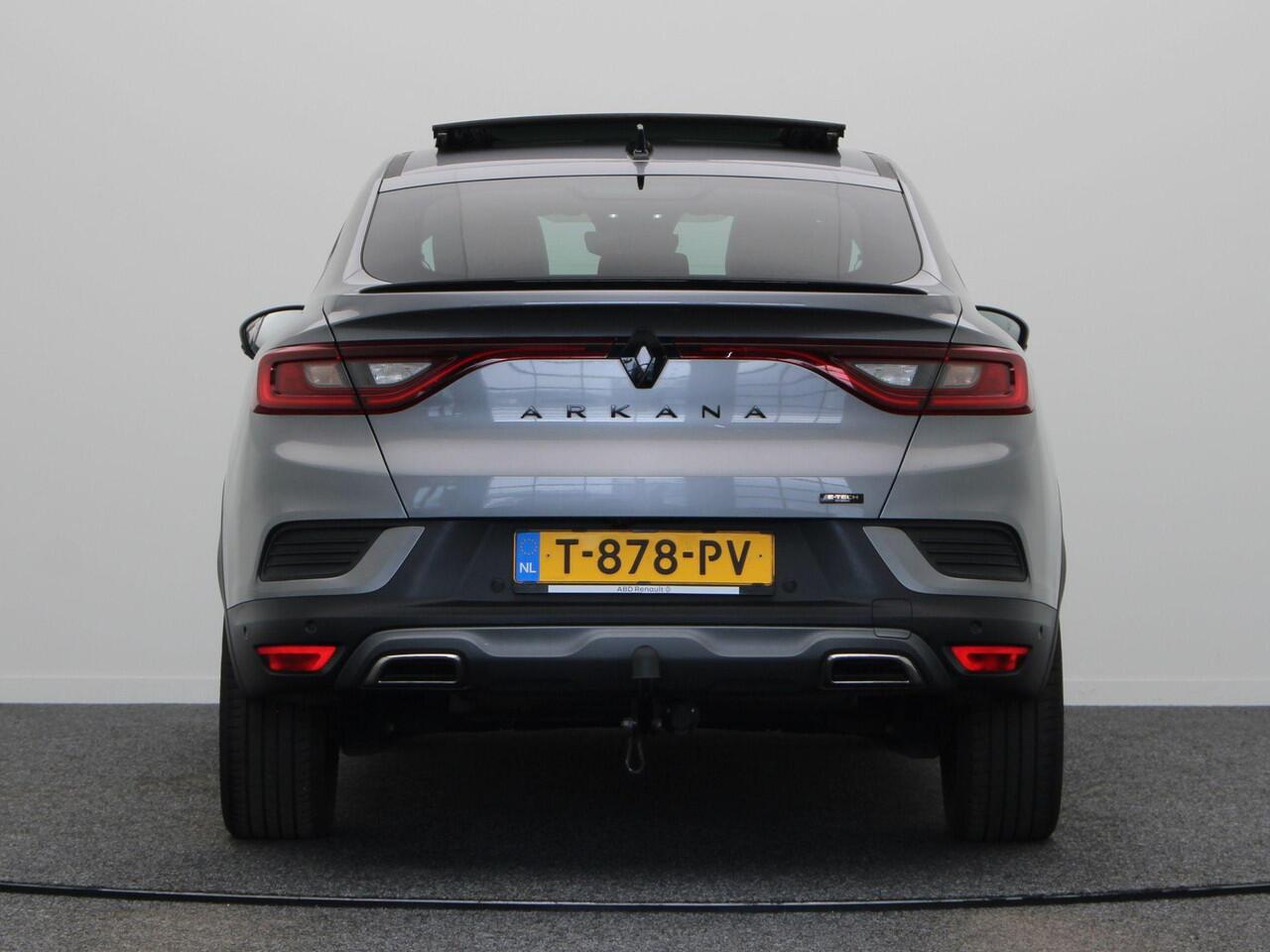 Renault Arkana E-Tech hybrid 145pk E-Tech engineered | Schuif/Kantel Dak | Trekhaak | Elektrisch verstelbare stoelen | Adaptive Cruise control | Stoel- en Stuurverwarming |