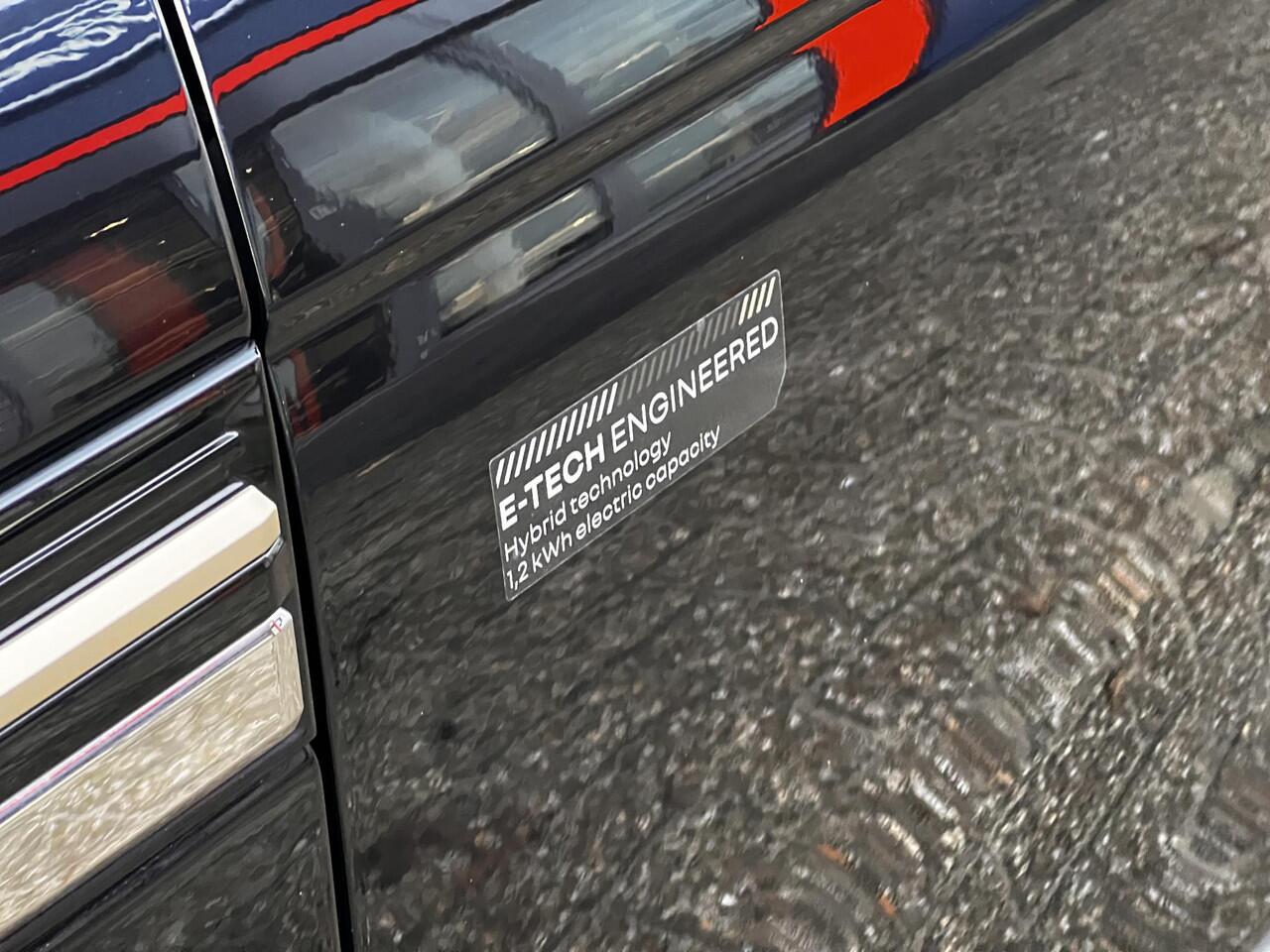 Renault Arkana 1.6 E-Tech hybrid 145 E-Tech engineered Adaptieve Cruise Control | Stoel- en stuurwiel verwarming | Climate Control | Trekhaak