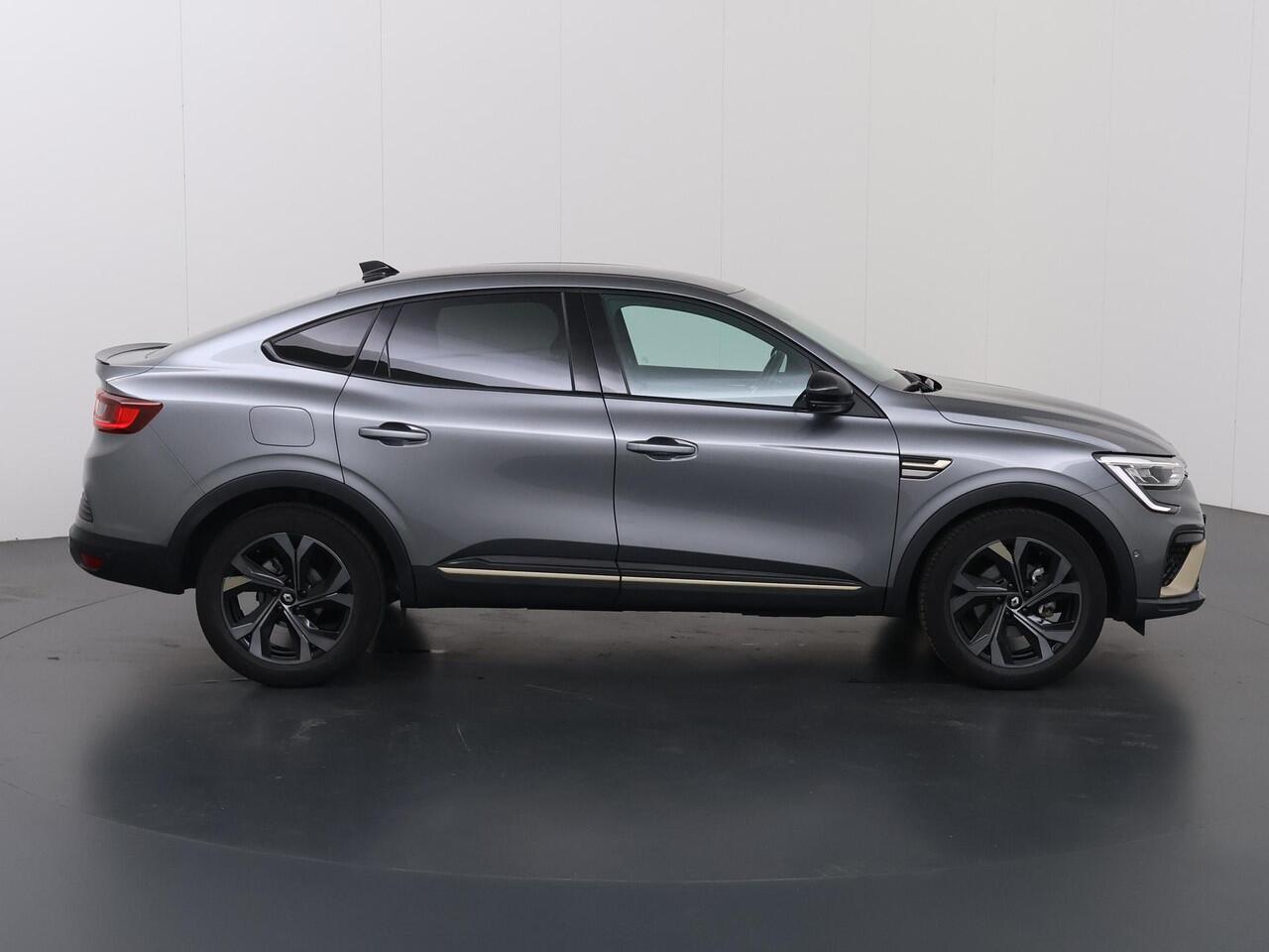 Renault Arkana 1.6 E-Tech hybrid 145 E-Tech engineered | Leder | Bose | Cruise Control Adaptief | Climate Control | Parkeercamera |