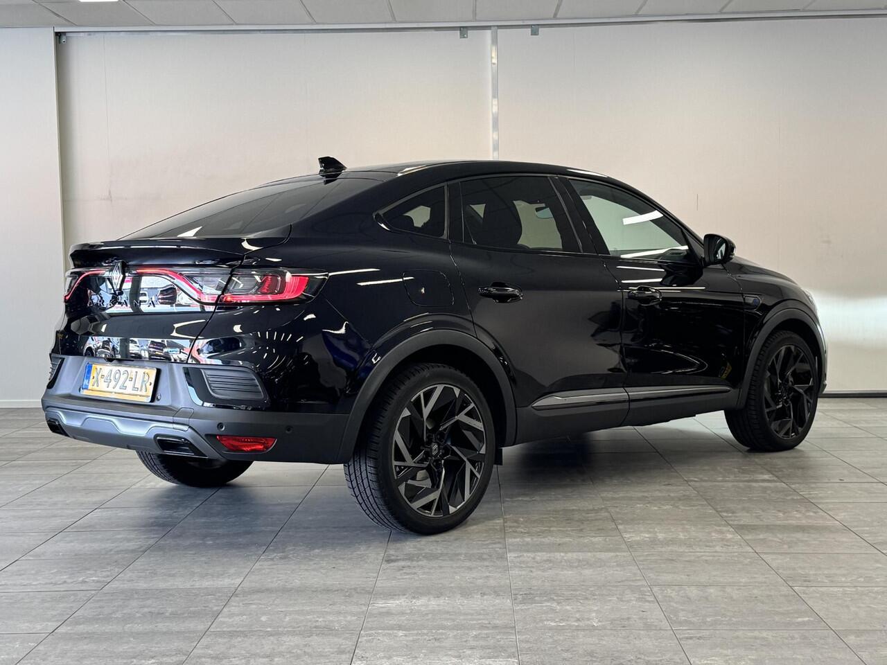 Renault Arkana 1.6 E-Tech full hybrid 145 Esprit Alpine | DODE HOEK DETECTIE | STOEL- & STUURVERWARMING | APPLE CARPLAY | 360º CAMERA | ADAPTIVE CRUISE