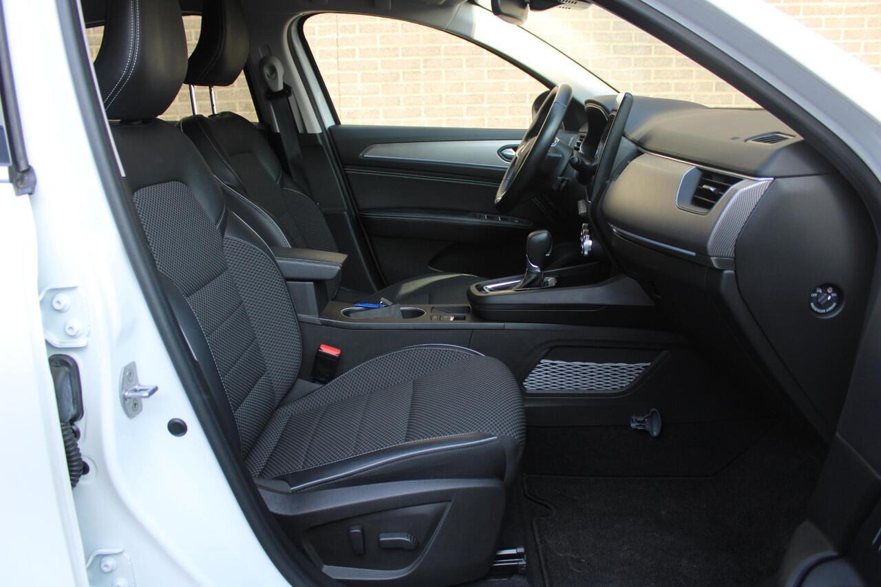 Renault Arkana 1.6 E-Tech hybrid 145 techno Automaat, Navigatie, Applecarpl./Andr. Auto, Achteruitrijcamera, elektr. Stoelen, Dodehoek detectie, Stoelverw.