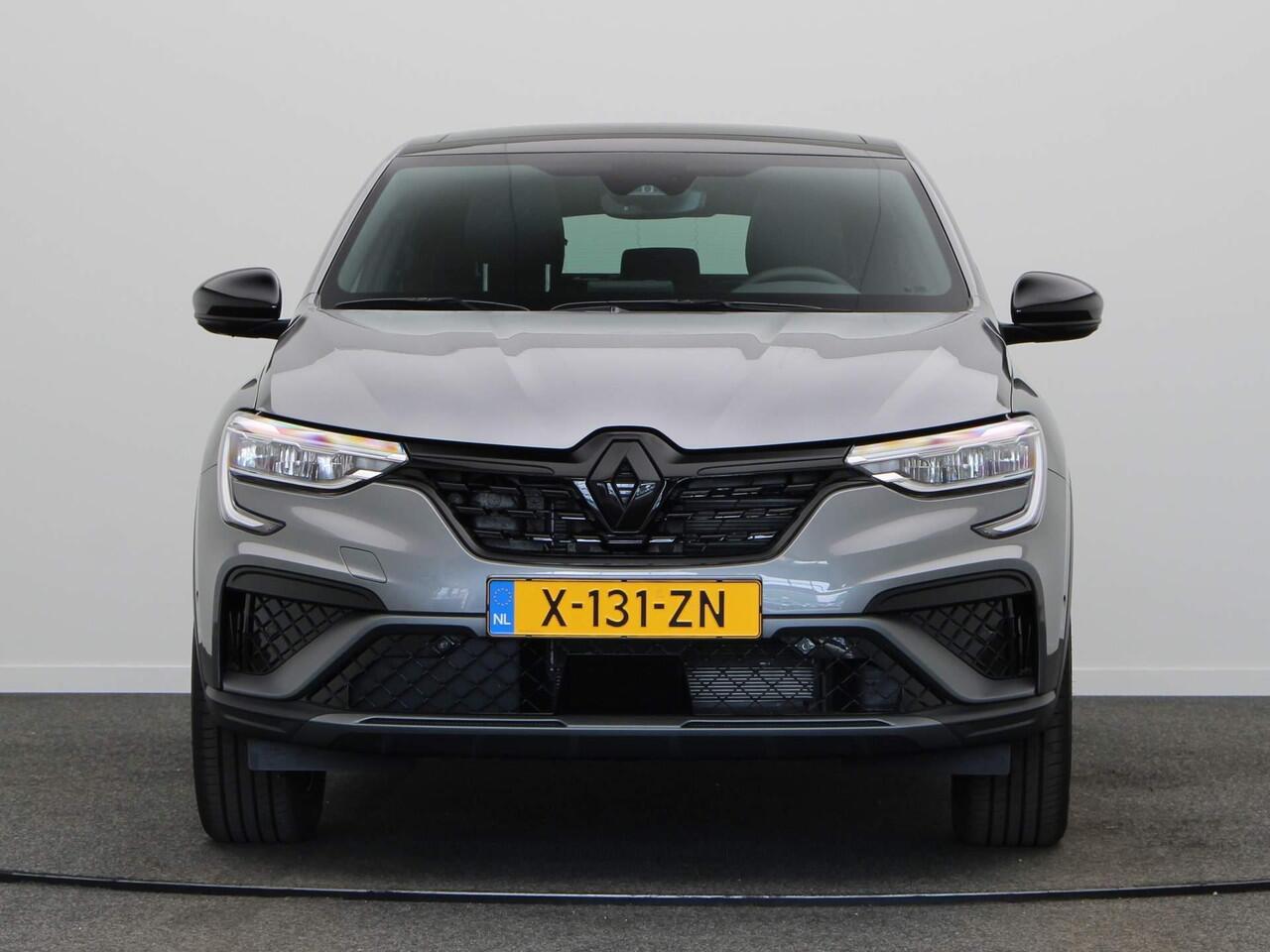 Renault Arkana E-Tech hybrid 145 E-Tech engineered | NL-auto | Panoramadak | Leder | Elektrisch verstelbare stoelen | Bose audio | 9,3 inch | Stoel en stuur verwarming |