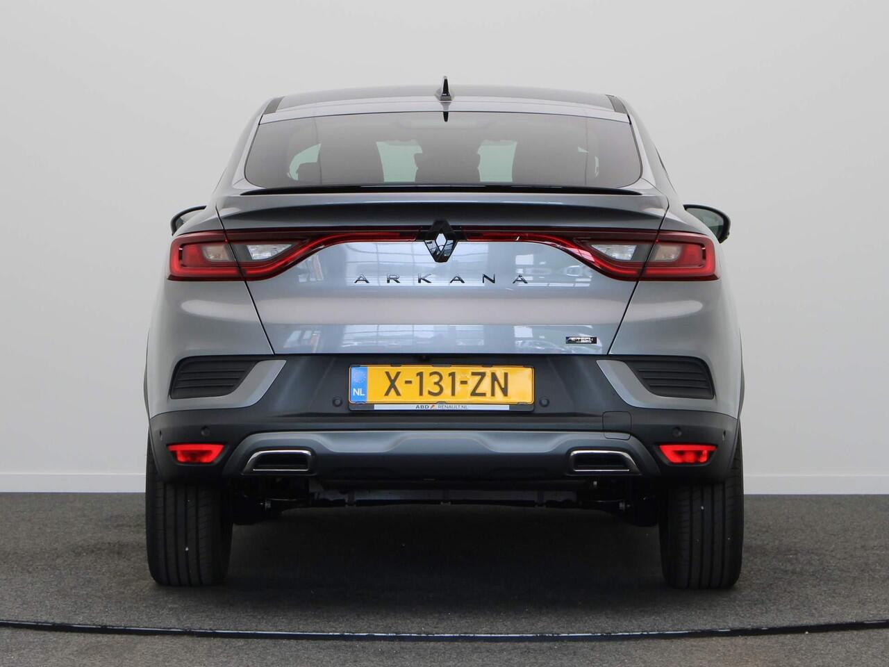 Renault Arkana E-Tech hybrid 145 E-Tech engineered | NL-auto | Panoramadak | Leder | Elektrisch verstelbare stoelen | Bose audio | 9,3 inch | Stoel en stuur verwarming |