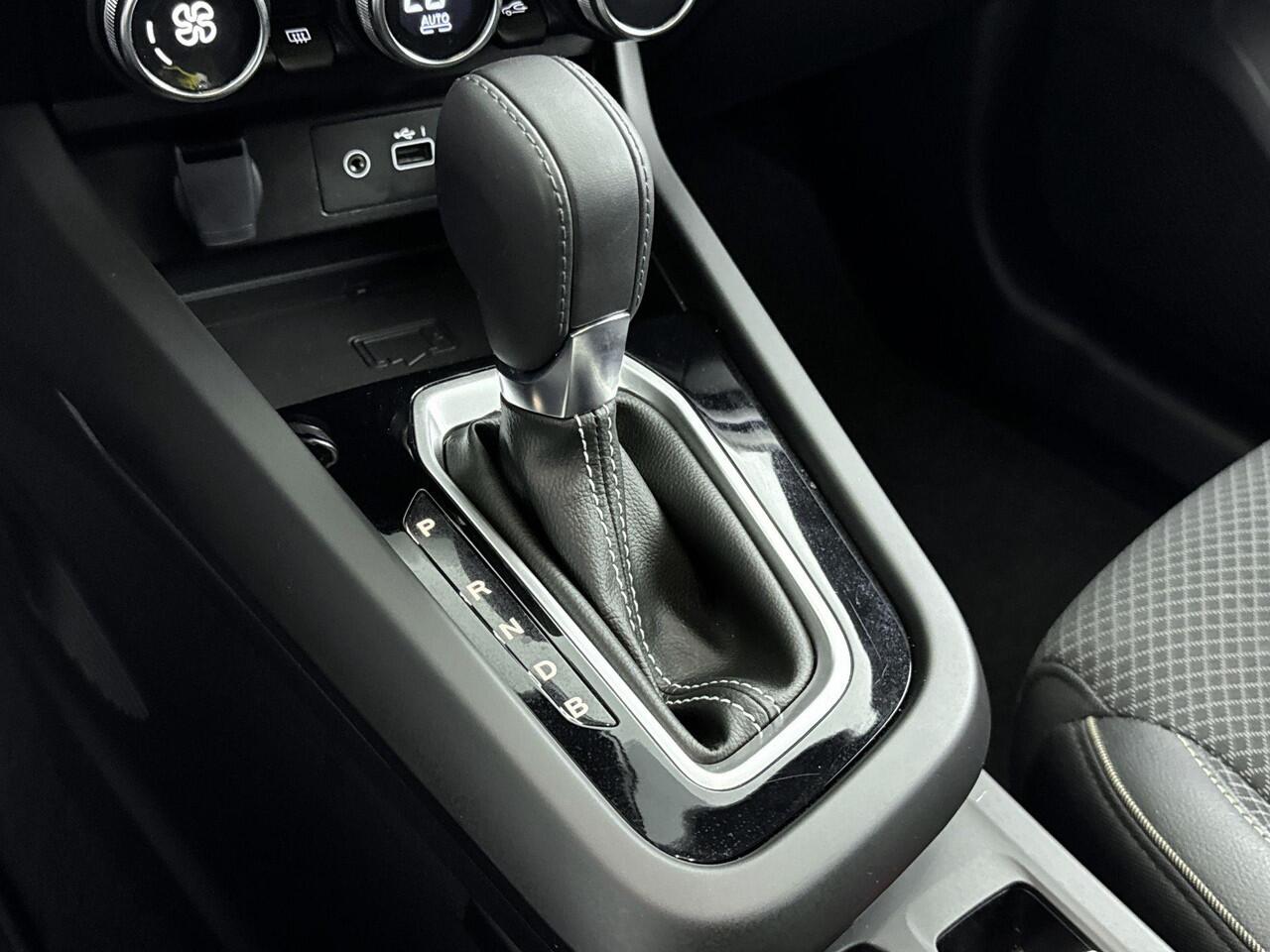 Renault Arkana 1.6 E-Tech Full Hybrid 145Pk Techno | Navigatie | Apple & Android Carplay | Parkeersensoren Voor & Achter | Camera | Climate Control | Privacy Glass | Cruise Control & Snelheidsbegrenzer | Keyless Entry |