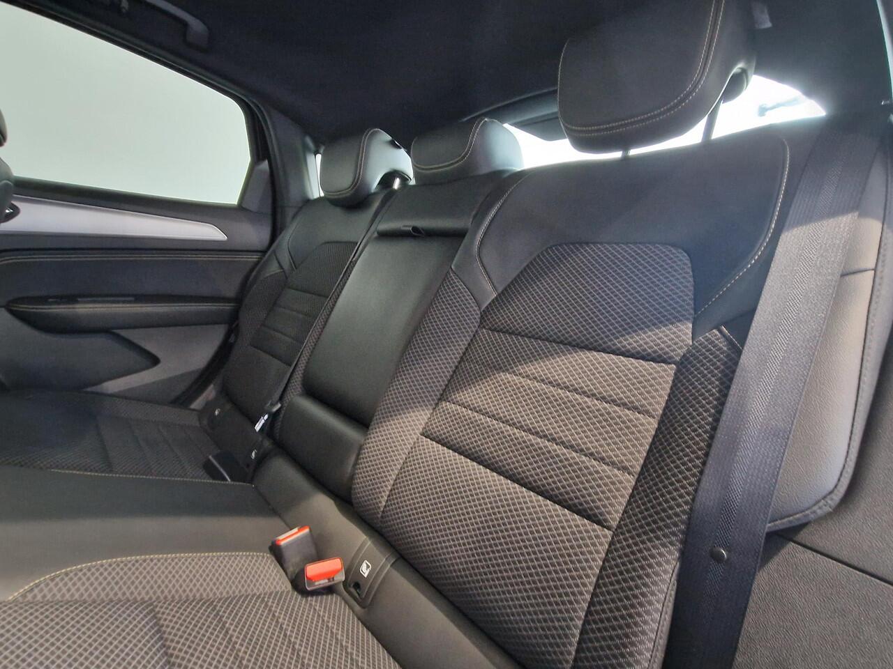 Renault Arkana 1.6 E-Tech full hybrid 145 techno NAVIGATIE | 360° CAMERA | CLIMATE CONTROL | ADAPTIVE CRUISE CONTROL |