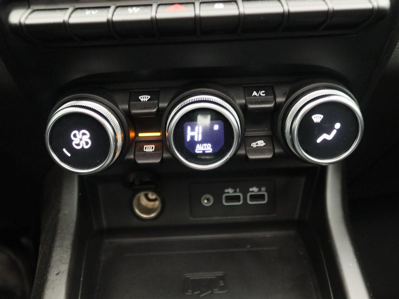 Renault Arkana E-Tech full hybrid 145 Techno | Automaat | EASY LINK navigatiesysteem met Apple CarPlay & Android Auto | Cruise Control | Parkeersensoren v+a | Privacy Glass | Voorbumper met F1 blade in carrosseriekleur |