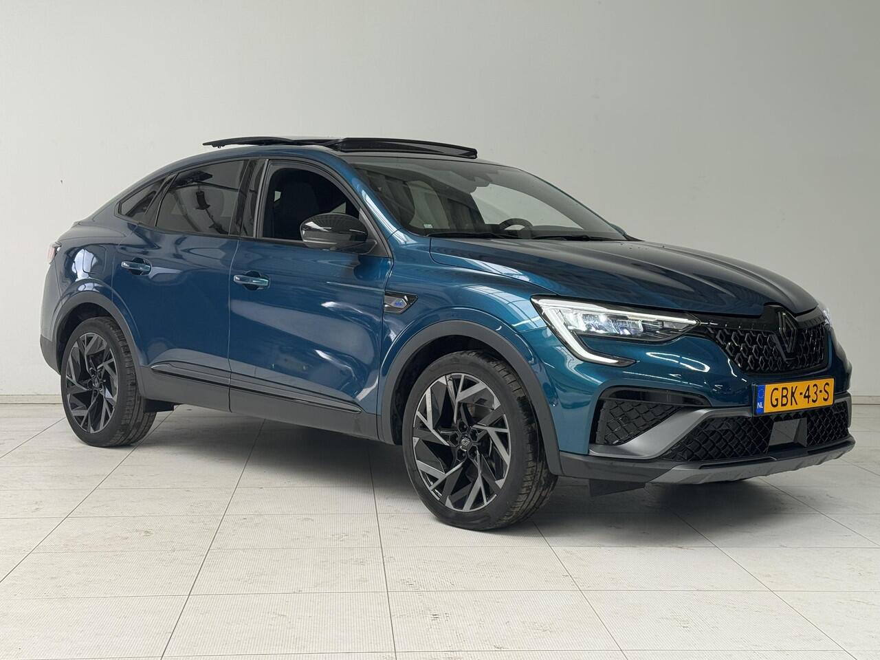 Renault Arkana 1.6 E-Tech full hybrid 145 Esprit Alpine | Panoramadak | BOSE-Audiosysteem | Adaptive Cruise Control | Achteruitrijcamera |