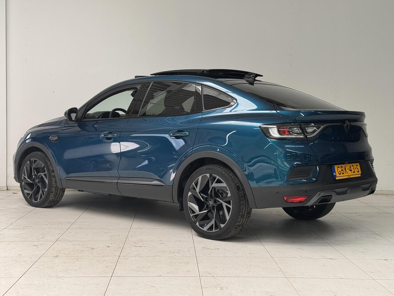 Renault Arkana 1.6 E-Tech full hybrid 145 Esprit Alpine | Panoramadak | BOSE-Audiosysteem | Adaptive Cruise Control | Achteruitrijcamera |