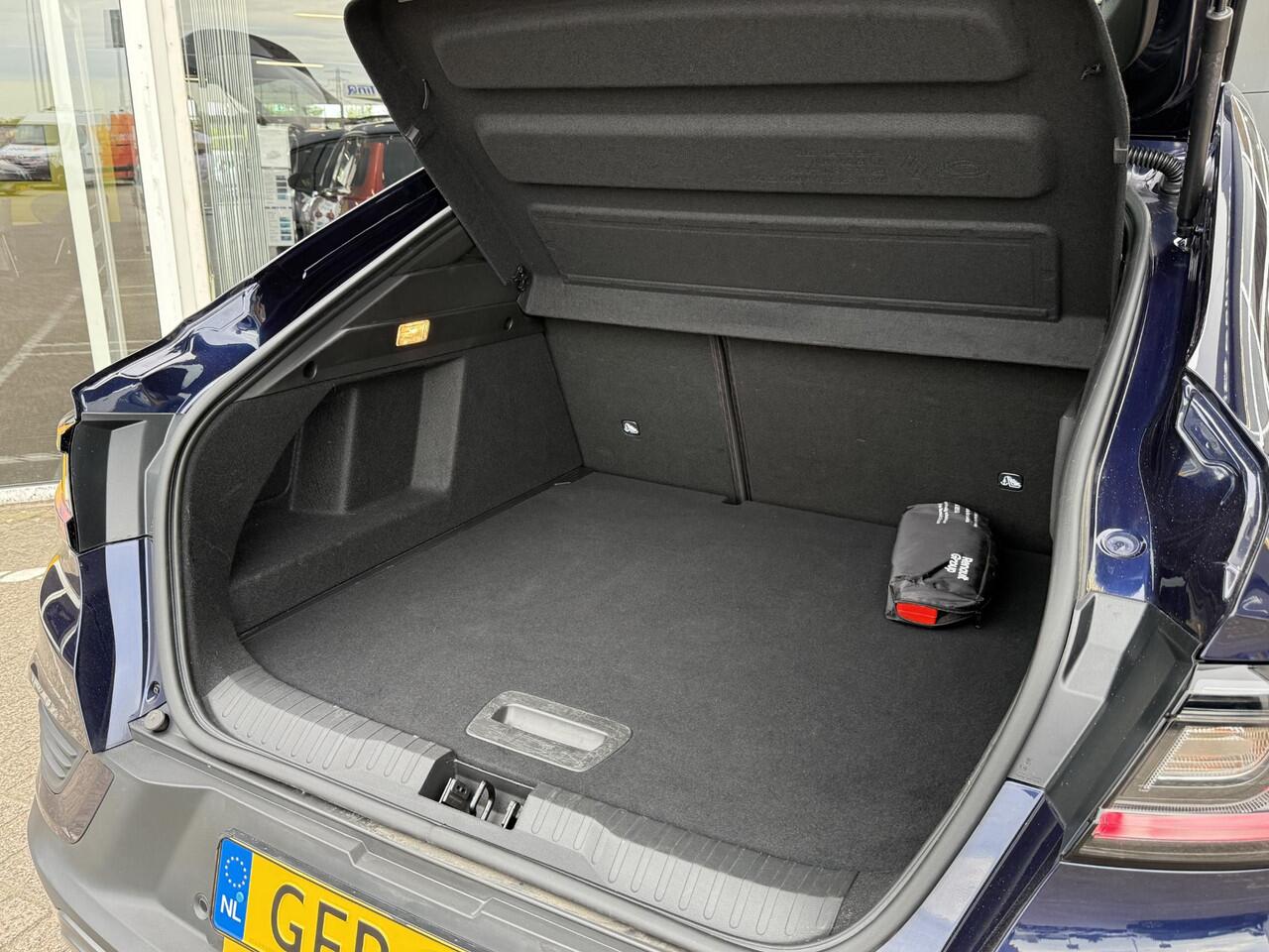 Renault Arkana 1.6 E-Tech full hybrid 145 esprit Alpine | Panoramadak | Bose Audio | Elektrische stoelen | DAB | Stoel & stuur verwarming | Cruise adaptief |