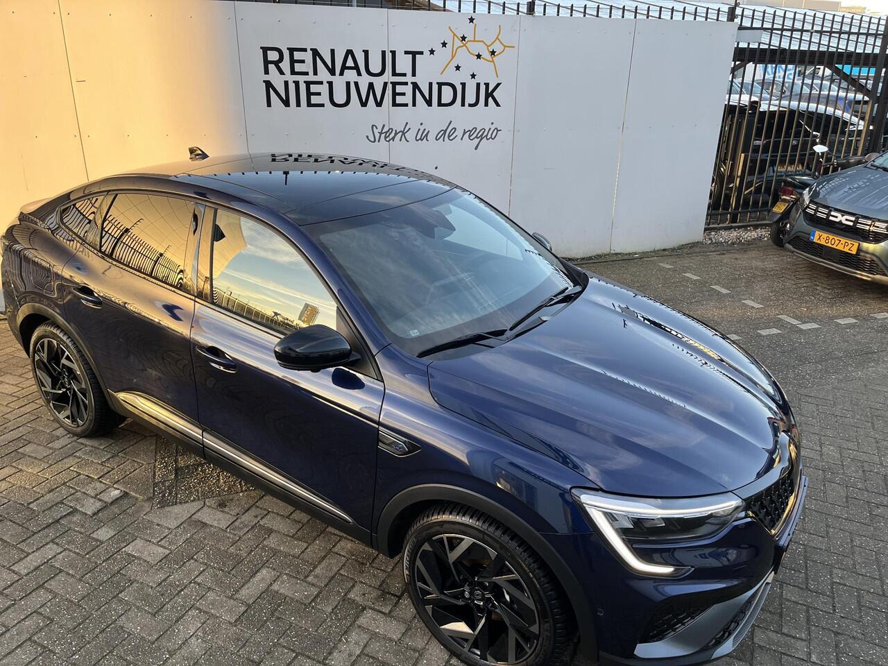 Renault Arkana 1.6 E-Tech full hybrid 145 esprit Alpine / AUTOMAAT / PACK BOSE / PACK CITY PREMIUM / SCHUIF KANTELDAK / CAMERA 360