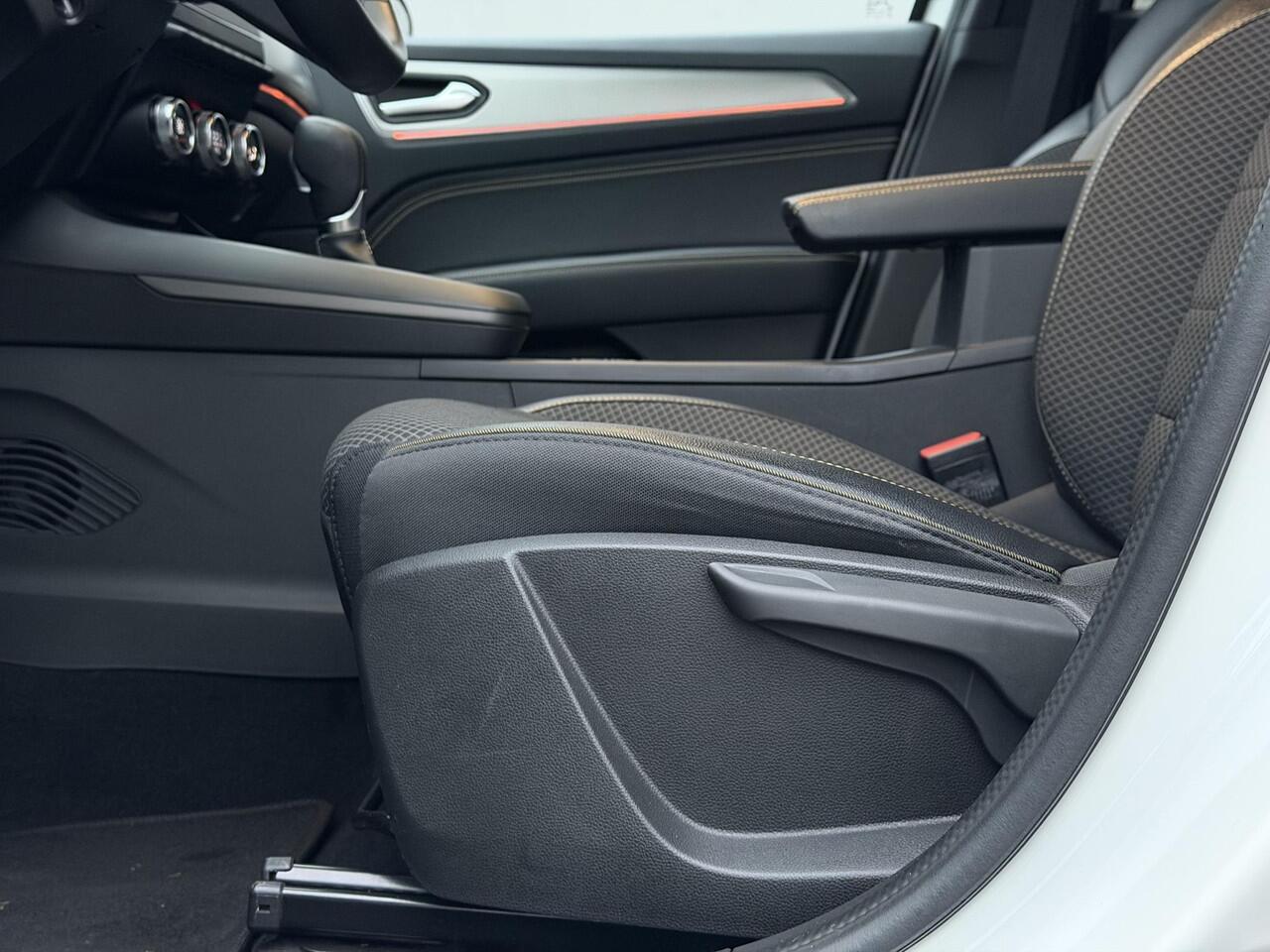 Renault Arkana 1.6 E-Tech full hybrid 145 techno / Fabrieksgarantie 06-2026 / Dealer Onderhouden / Navigatie / Cruise Adaptive / Camera / Dodehoek / Apple Carplay & Android Auto / DAB /