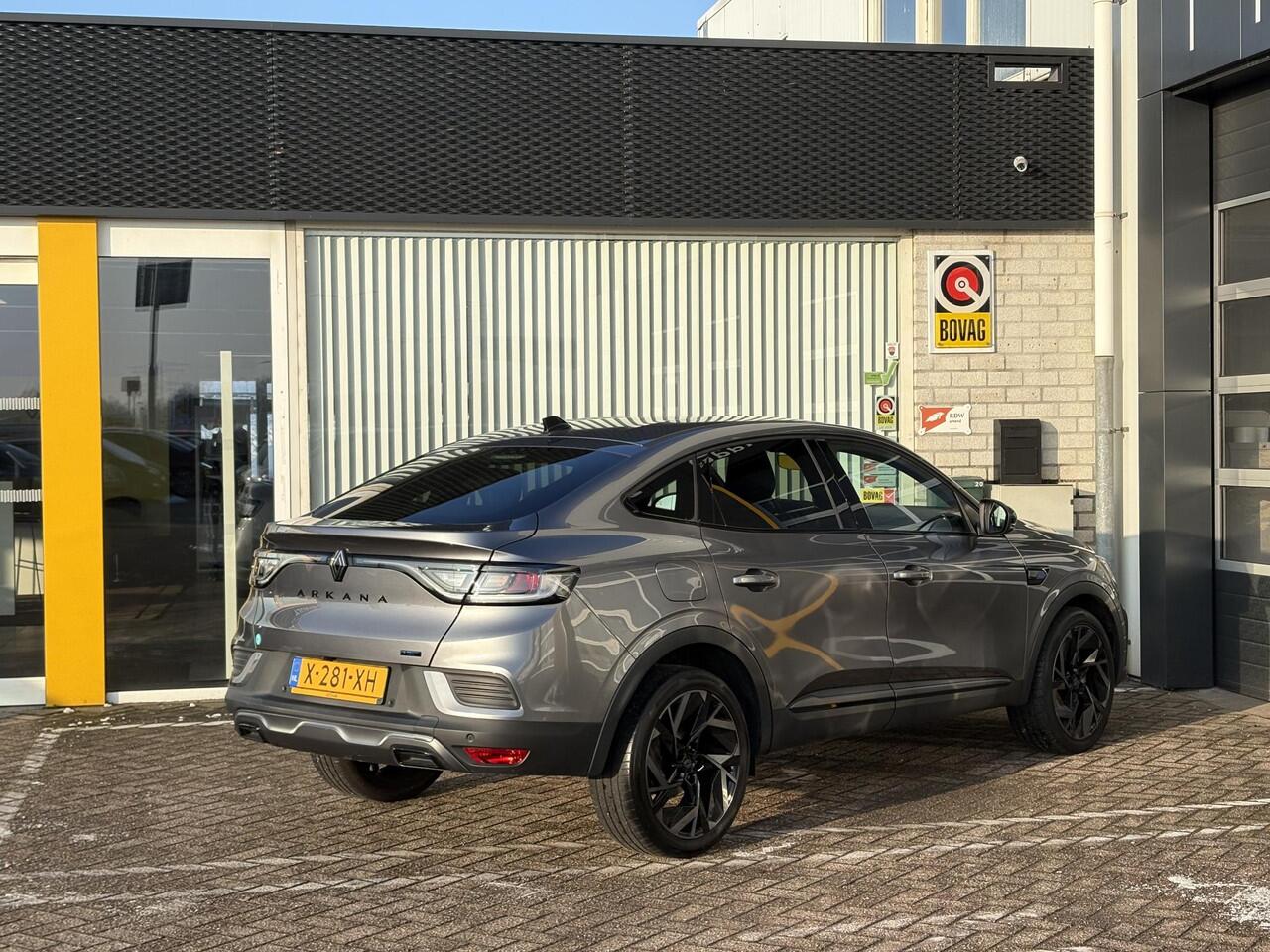 Renault Arkana 1.6 E-Tech full hybrid 145 esprit Alpine | NAP | Stoel & stuur verwarming | Cruise adaptief | Elektrisch verstelbare voorstoelen | DAB | Achteruitrijcamera |
