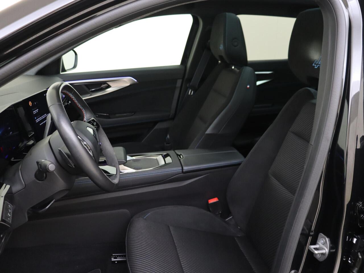 Renault Austral 1.2 E-Tech full hybrid 200PK iconic esprit Alpine | Panorama-dak | Head-up display | Message | 360 Camera | Stoelverwarming